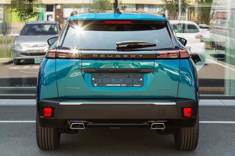 Peugeot 2008, Peugeot 2008 1,2 ALLURE PT 100 S&S MAN6, barva modrá