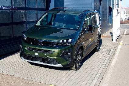 Peugeot Rifter - Peugeot Rifter LONG GT BlueHDi 130 S&S EAT8 7-míst