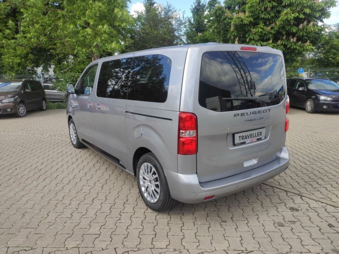 Peugeot Traveller, Peugeot Traveller L2 2.0 HDI AUT8 180k NAV 2+3+3, barva stříbrná