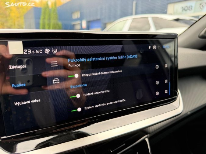 Peugeot 2008, Peugeot 2008 ALLURE PureTech 130k EAT8, barva bílá