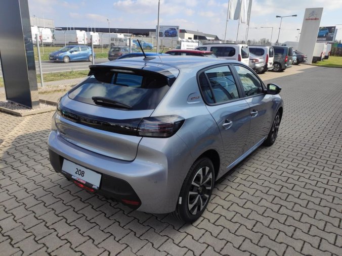 Peugeot 208, Peugeot 208 STYLE 1.2i 100k MAN6, barva stříbrná
