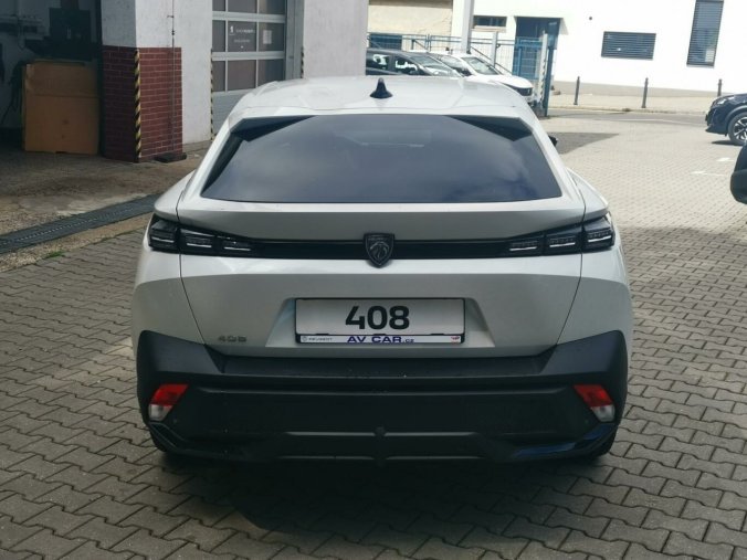 Peugeot 408, Peugeot 408 ALLURE Plug-in HYBRID 225 e-EA, barva oranžová