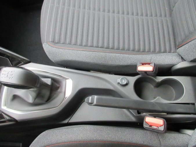 Peugeot 208, Peugeot 208 ACTIVE PACK 1.2 PureTech 75 S&, barva bílá