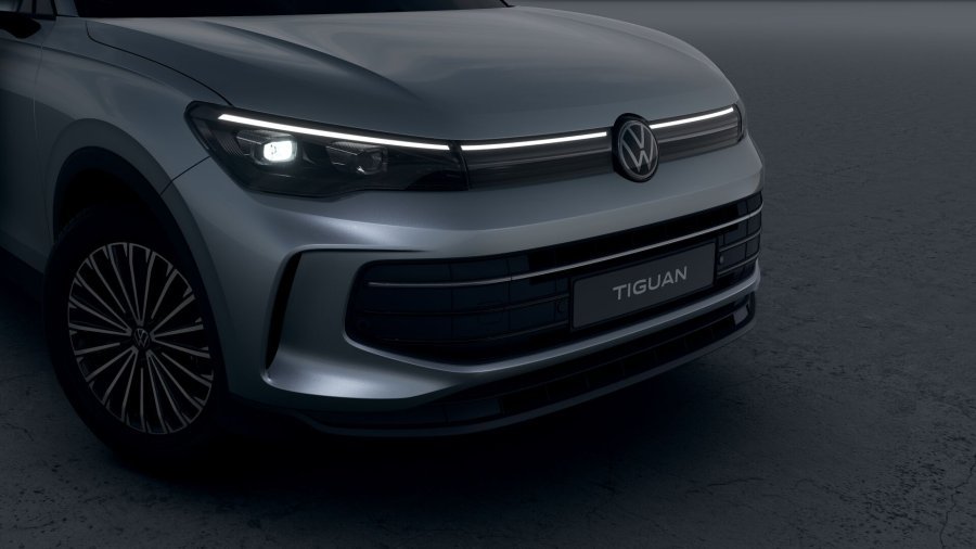 Volkswagen Tiguan, Tiguan People 2,0 TDI 110 kW, barva stříbrná