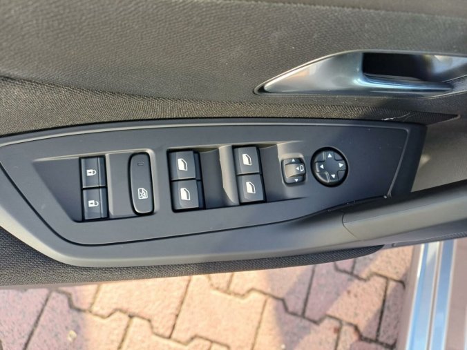 Peugeot 308, Peugeot 308 SW STYLE Hybrid 145 e-DCS6, barva šedá