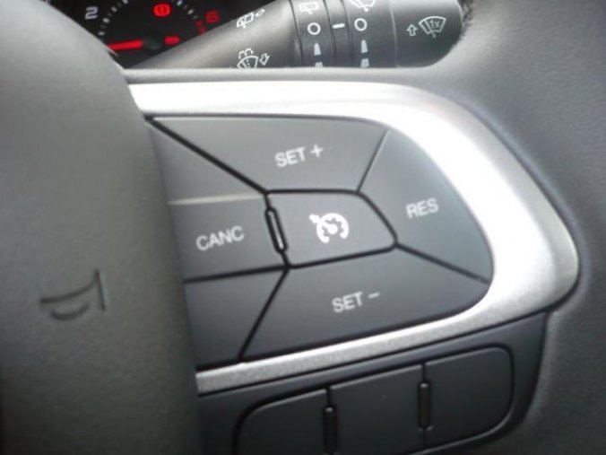 Fiat Tipo, HB 1.4 95k Street, barva modrá