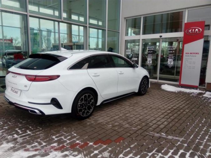 Kia ProCeed, 1,5T-GDi GTLINE MY24, barva bílá