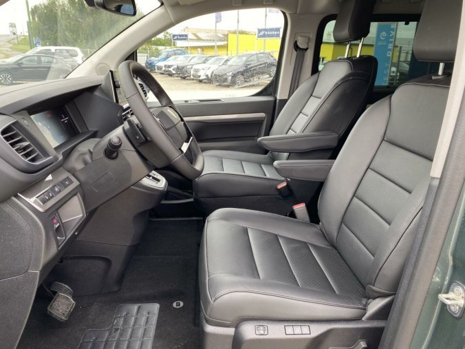 Peugeot Traveller, Peugeot Traveller Allure Long 2.0BlueHDi 180EAT8, barva zelená