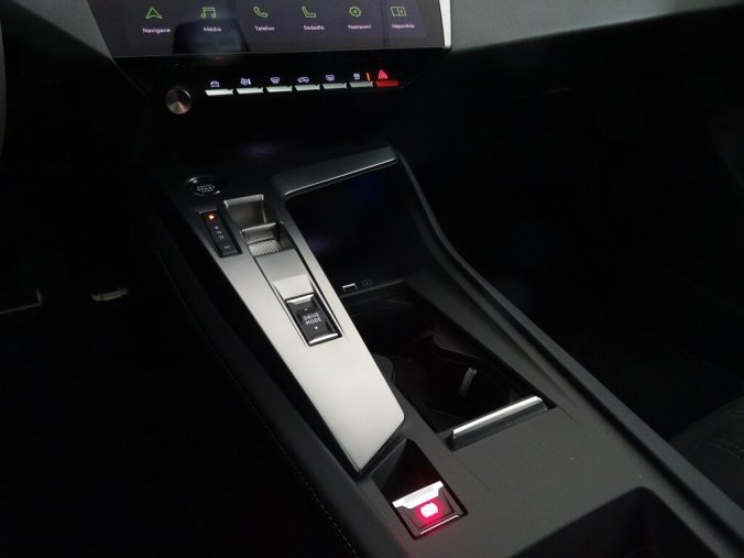 Peugeot 408, Peugeot 408 GT Hybrid 136 e-DCS6, barva modrá