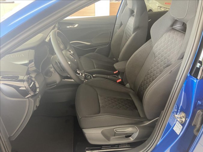 Škoda Fabia, 1,0 TSI 81 kW Style Plus, barva neuvedeno