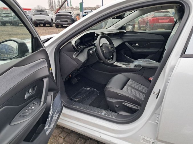 Peugeot 308, Peugeot 308 SW ALLURE Hybrid 145 e-DCS6, barva bílá