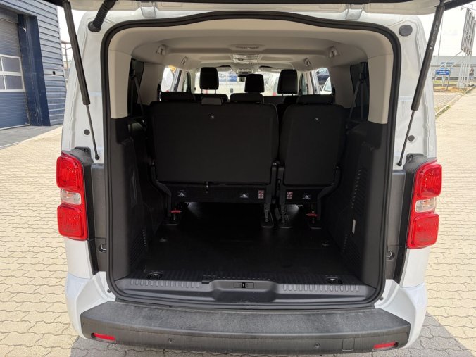 Peugeot Traveller, Peugeot Traveller Active L3 2.2 BlueHDi 150 MAN6 - TAŽNÉ - 9MÍST - 1614, barva bílá