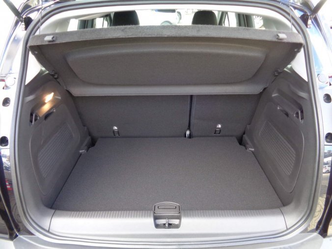 Opel Crossland X, 5-door Enjoy F 1.2XE (60kW/ 83HP) MT5 Petrol, barva modrá