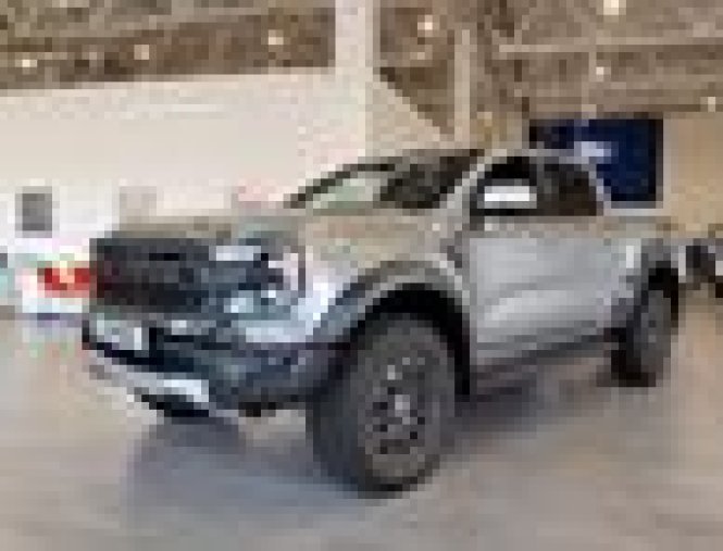 Ford Ranger, 3.0 EcoBoost V6 Twin-Turbo, barva stříbrná