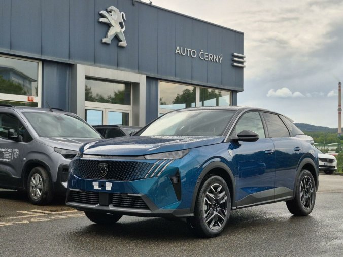 Peugeot 3008, Peugeot 3008 GT Hybrid 145 e-DCS6, barva modrá