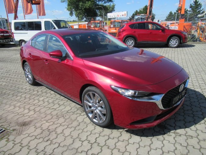 Mazda 3, G122 90Kw, barva červená