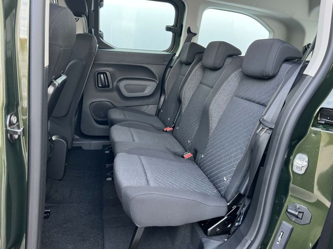 Peugeot Rifter, Peugeot Rifter LONG ALLURE N1 1,5 BlueHDi S&S, barva zelená