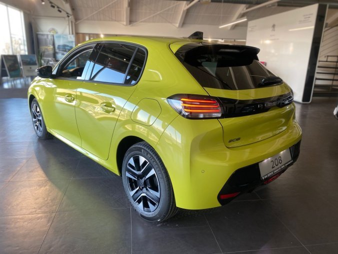 Peugeot 208, Peugeot 208 ALLURE PureTech 100 MAN6 - 2638, barva žlutá