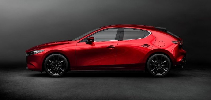 Mazda 3, 2.0i G 122K, barva červená