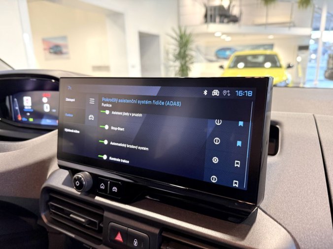 Peugeot Rifter, Peugeot Rifter ALLURE 110k, Benzin, 7 let záruka, barva zelená