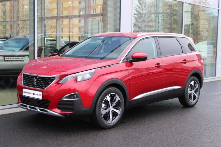 Peugeot 5008, ALLURE 1,2 PureTech 130k MAN6, barva červená