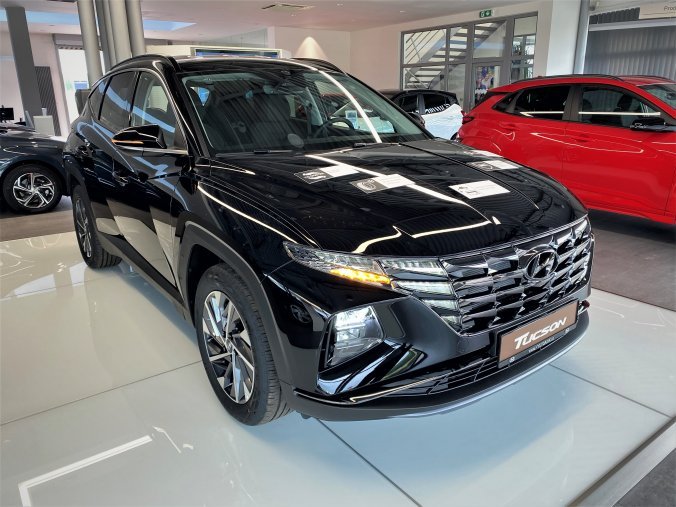 Hyundai Tucson, 1,6 T-GDi 110 kW (95 NAT) 6 st. man 4×4, barva černá