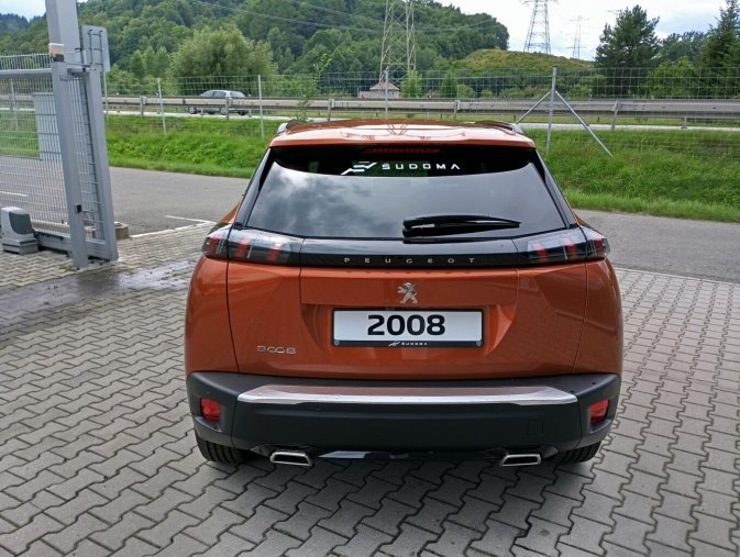 Peugeot 2008, Peugeot 2008 ALLURE PureTech 130k MAN6, barva oranžová