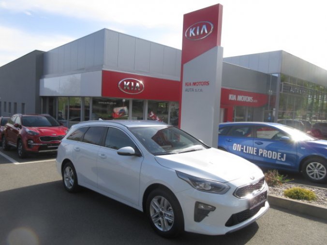 Kia Ceed, 1,5 T-GDi GPF 7DCT TOP, barva bílá