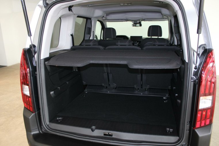 Peugeot Rifter, Peugeot Rifter ALLURE BlueHDi 100 S&S MAN6 N1, barva stříbrná