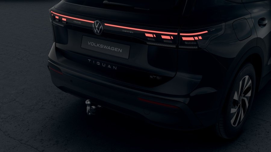 Volkswagen Tiguan, Tiguan People 1,5 eTSI 110 kW mHEV, barva černá
