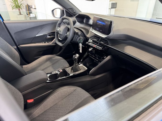 Peugeot 2008, Peugeot 2008 ALLURE, Pack Vision, Grip Control, barva modrá