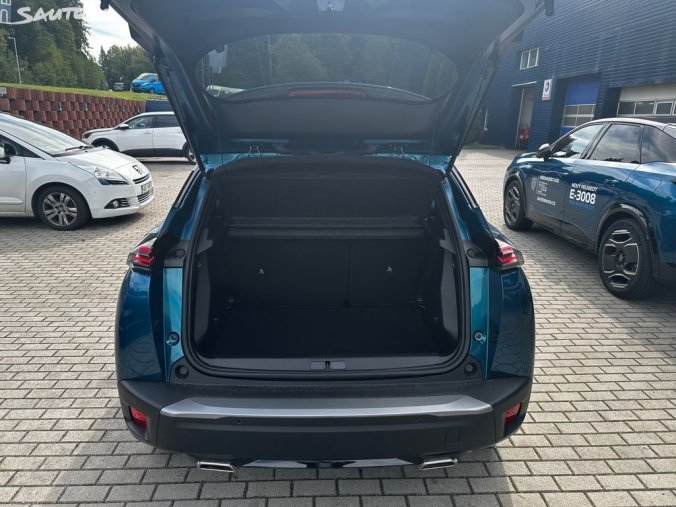 Peugeot 2008, Peugeot 2008 ALLURE PureTech 130k EAT8, barva modrá
