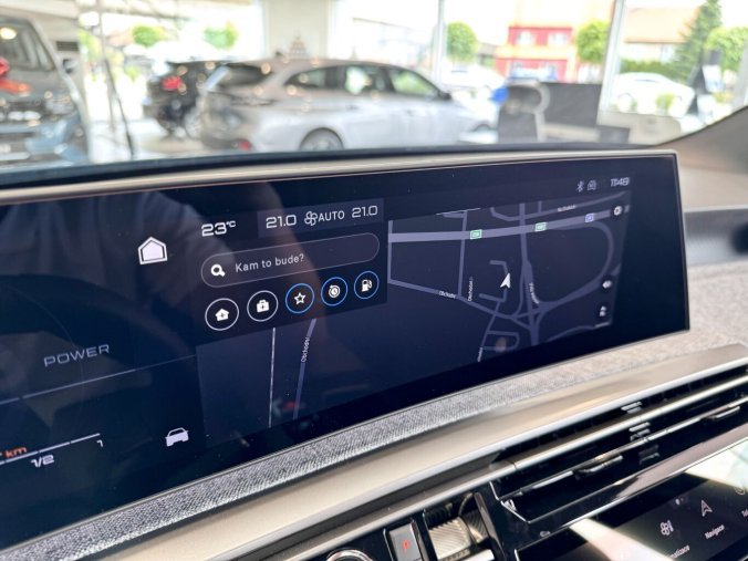 Peugeot 3008, Peugeot 3008 ALLURE Hybrid 136k, Automat, barva černá