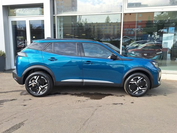 Peugeot 2008, Peugeot 2008 ALLURE 1.2 PT 130K EAT8, barva modrá