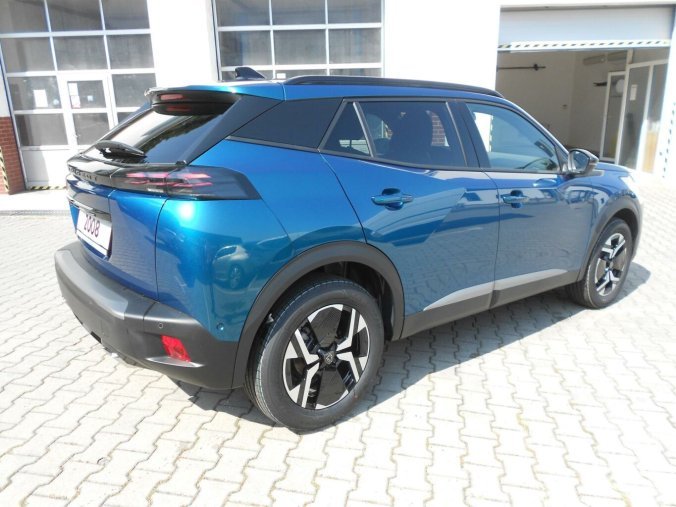 Peugeot 2008, Peugeot 2008 ALLURE PureTech 130 EAT, barva modrá