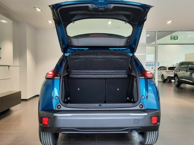 Peugeot 2008, Peugeot 2008 STYLE PureTech 100 MAN6, barva modrá