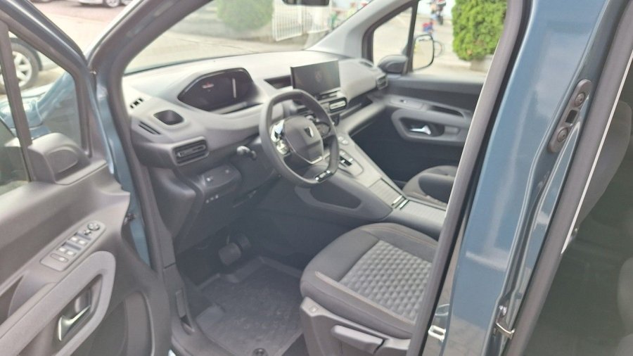 Peugeot Rifter, Peugeot Rifter GT BHDi 130 EAT8, barva modrá