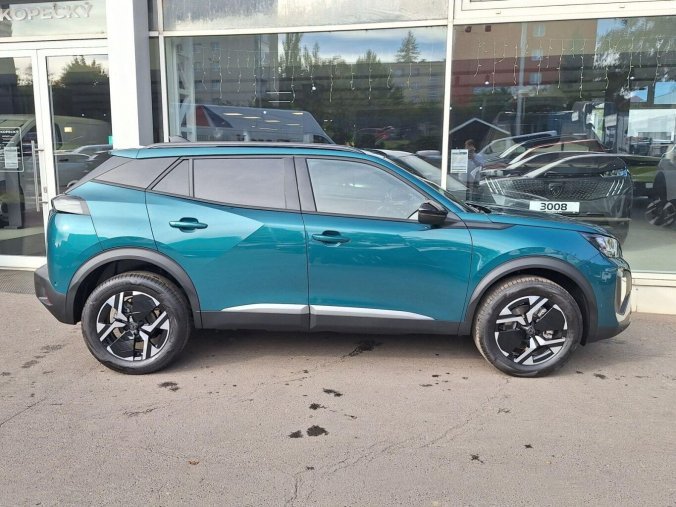 Peugeot 2008, Peugeot 2008 ALLURE Hybrid 145 e-DCS6, barva modrá