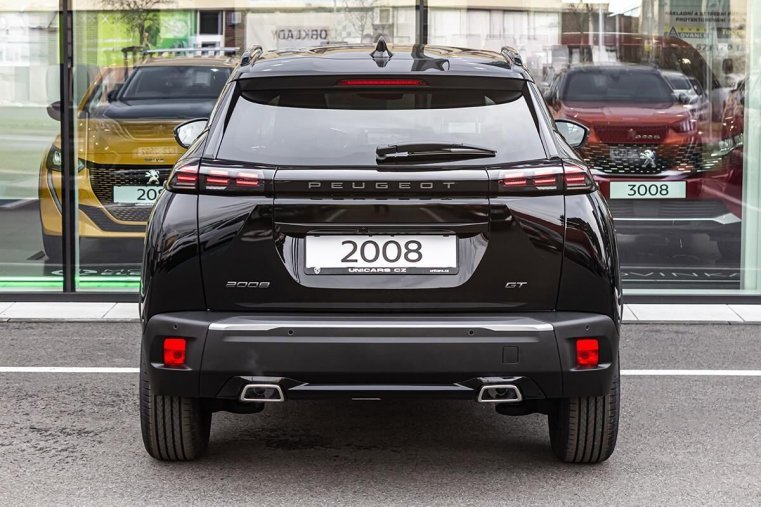 Peugeot 2008, Peugeot 2008 1,2 ALLURE Hybrid 145 e-DCS6, barva oranžová