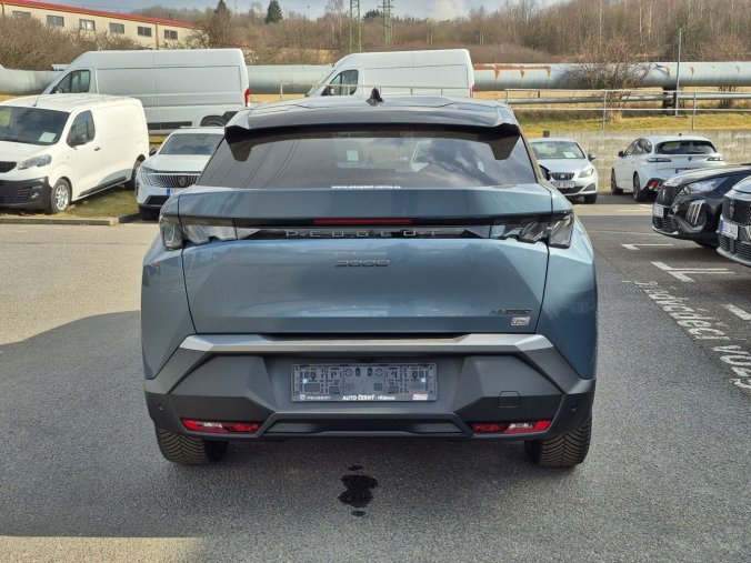 Peugeot 3008, Peugeot 3008 GT Hybrid 136 e-DCS6, barva modrá