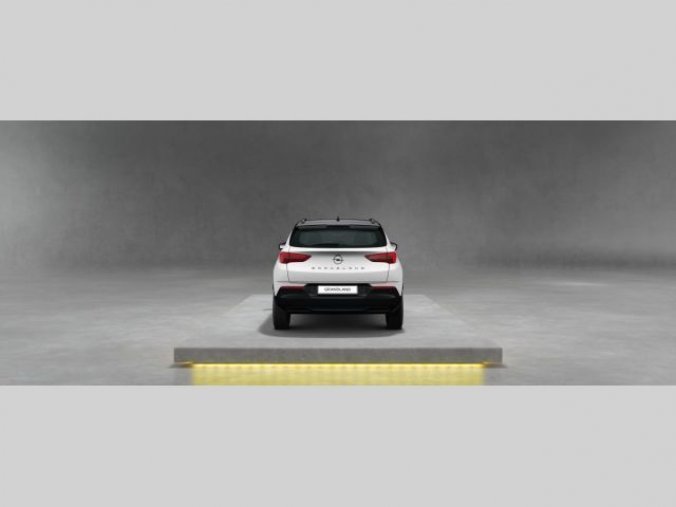 Opel Grandland X, GS Line F 1.2 XHT S/S (96kW/ 1, barva bílá