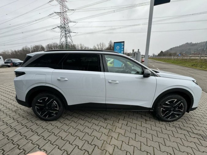 Peugeot 5008, Peugeot 5008 5008 ALLURE Hybrid 136 e-DCS6, barva bílá