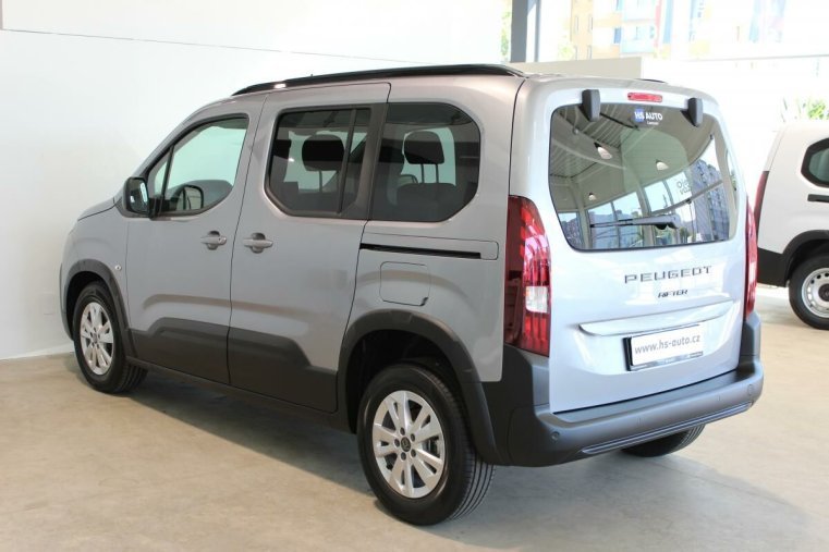 Peugeot Rifter, Peugeot Rifter ALLURE BlueHDi 130 S&S MAN6 N1, barva stříbrná