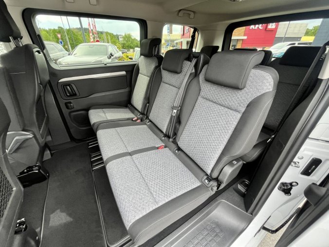 Peugeot Traveller, Peugeot Traveller Active L2 2,2 HDi 150k MAN6, barva bílá