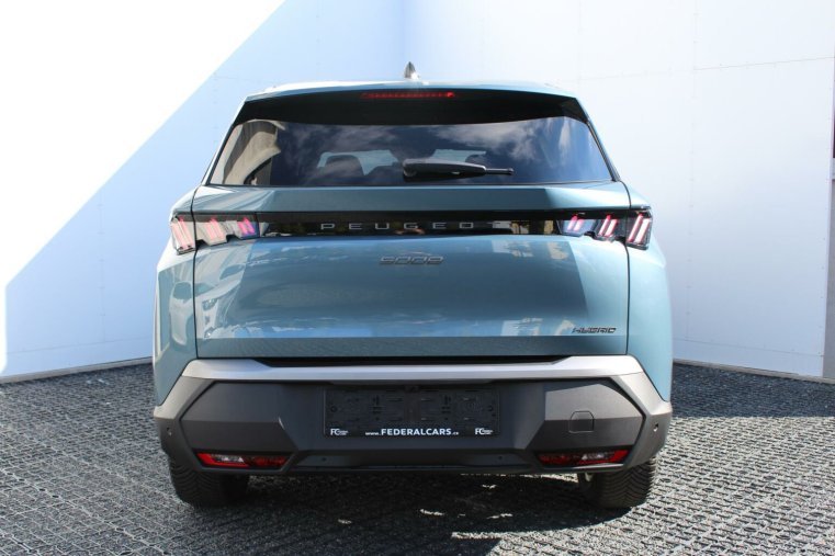Peugeot 5008, Peugeot 5008 ALLURE Hybrid 145k e-DCS6, barva modrá