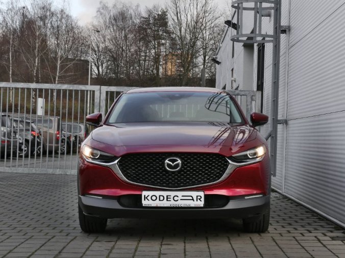 Mazda CX-30, 2,0i Skyactiv-X 180 KW/132k 6MAN, barva červená