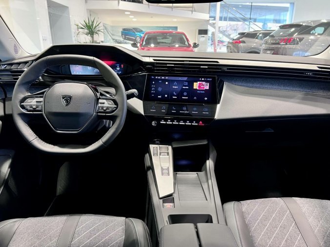 Peugeot 408, Peugeot 408 ALLURE Hybrid 136k Automat, barva modrá