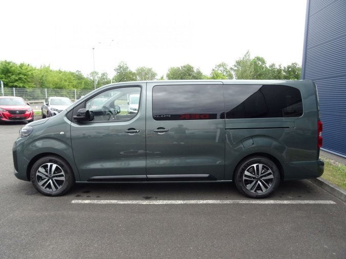 Peugeot Traveller, Peugeot Traveller Allure Long 2.0 BHDi 180k EAT8, barva zelená