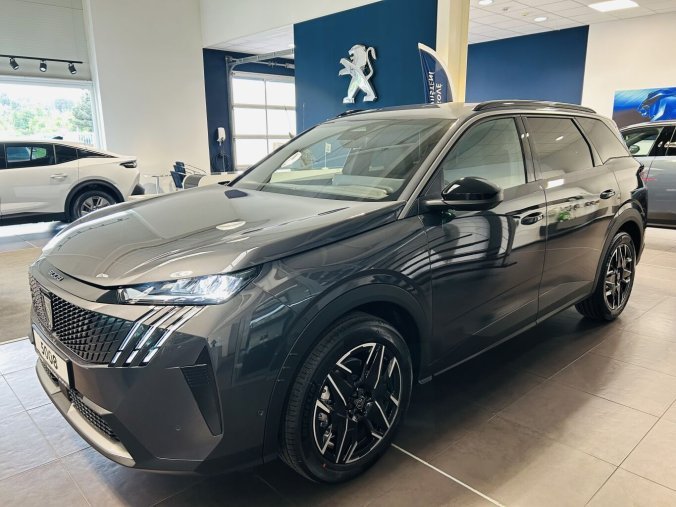 Peugeot 5008, Peugeot 5008 ALLURE Hybrid 145 e-DCS6 Panoramic + Vision 360 + tažné, barva šedá
