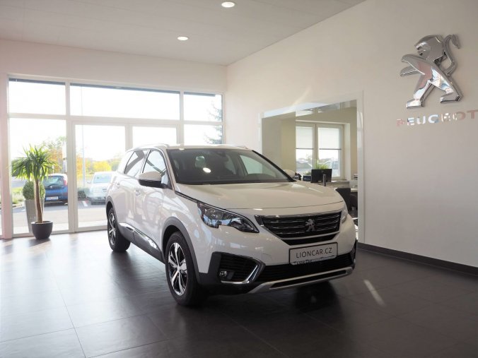 Peugeot 5008, ALLURE 1.6 180k EAT8, barva bílá